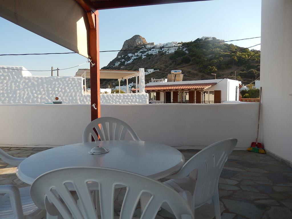 Deidamia Hotel Skyros Rum bild