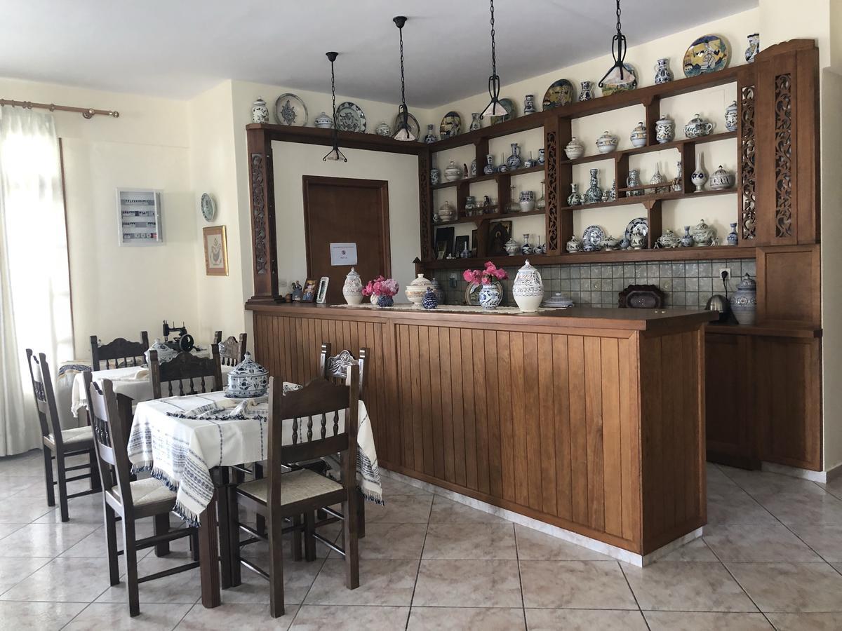 Deidamia Hotel Skyros Exteriör bild