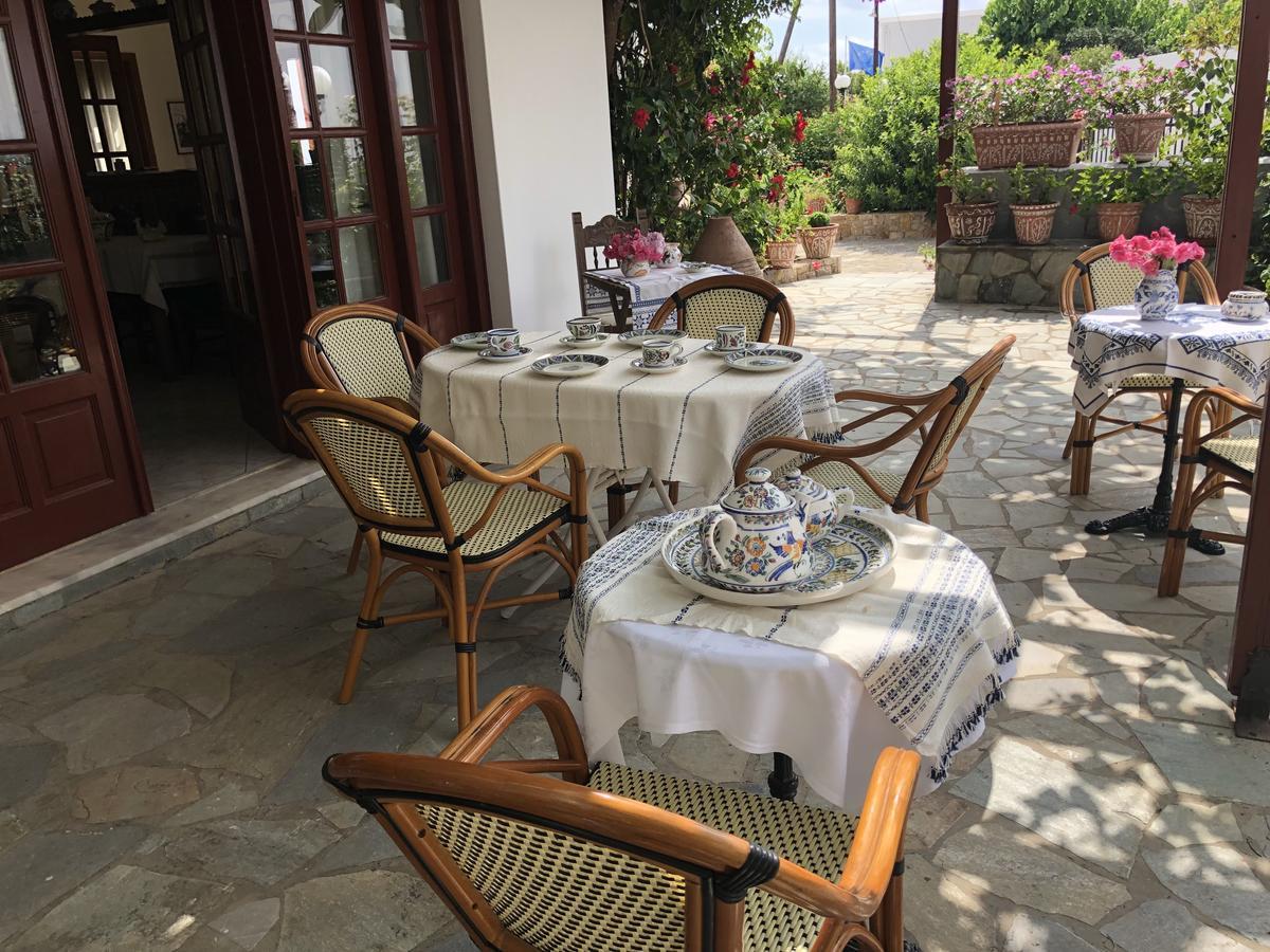 Deidamia Hotel Skyros Exteriör bild