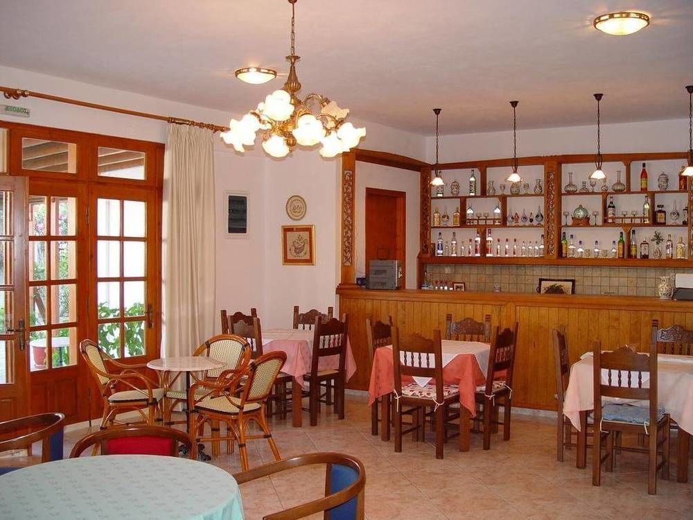 Deidamia Hotel Skyros Exteriör bild