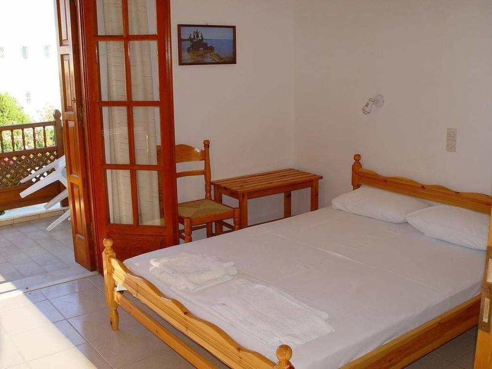 Deidamia Hotel Skyros Exteriör bild